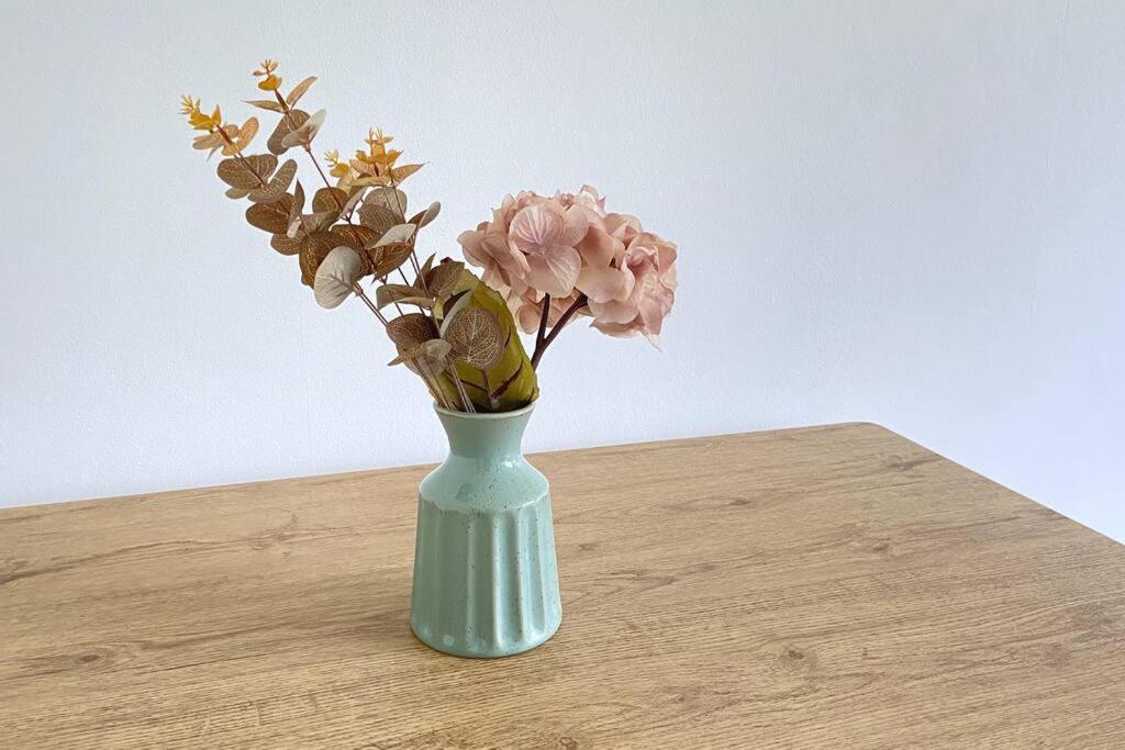 Stylish & Tranquil Flat With Excellent Connections Apartment Londra Exterior foto